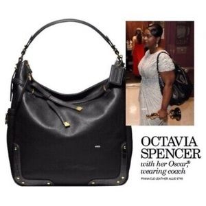 ⭐️Coach Shoulder Bag⭐️
